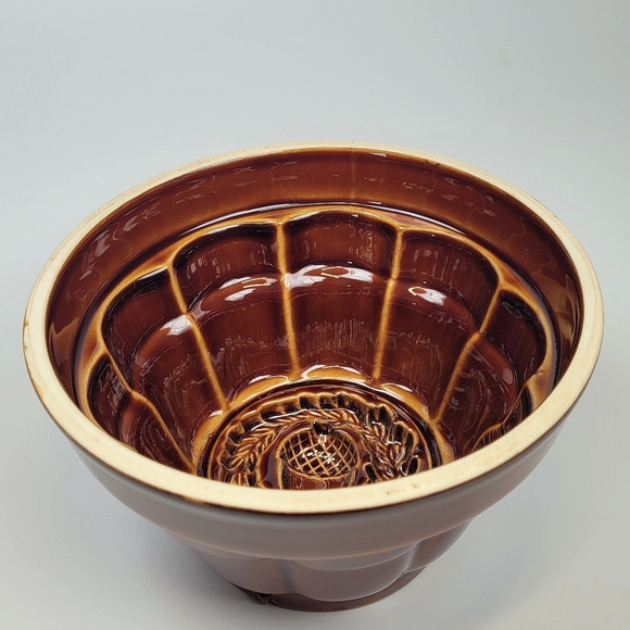 Williams Sonoma Brown Glazed Autumn Acorn Cranberry Jello Cake Dessert Mold - Picture 2 of 8